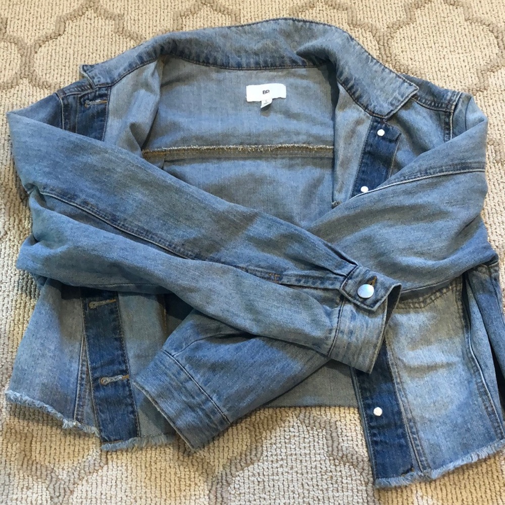 Cropped jean jacket